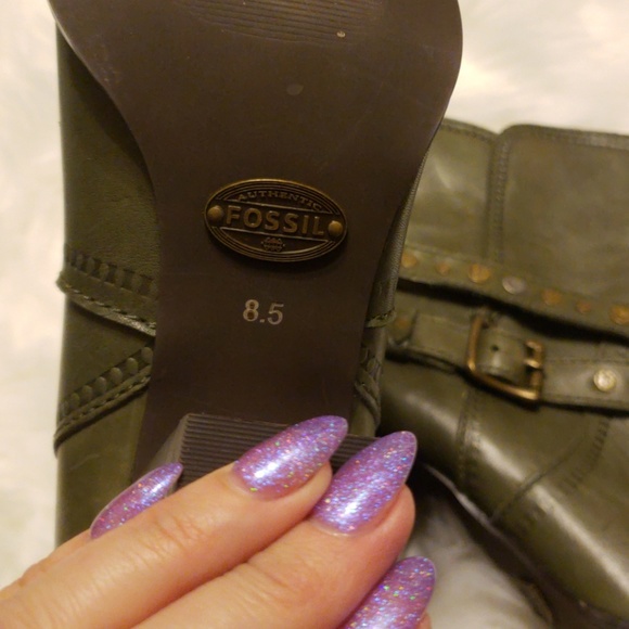 NWOT FOSSIL BOOTS GREEN SIZE 8.5 - Picture 2 of 5